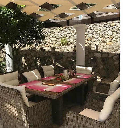 Ampelaki 2 Tatil Evi *