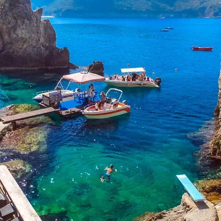 Ampelaki 2 * פאלאוקסטריצה