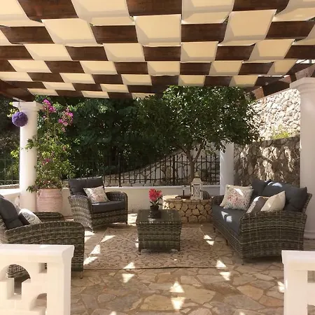 Ampelaki 2 Holiday home
