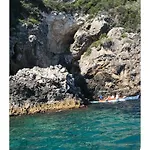 Ampelaki 2 * Palaiokastritsa